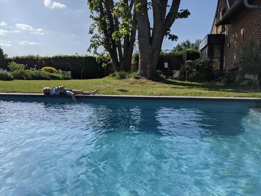 הוילה Sainghin-en-Mélantois Ferme De Caractere Avec Piscine Et Cheminee מראה חיצוני תמונה