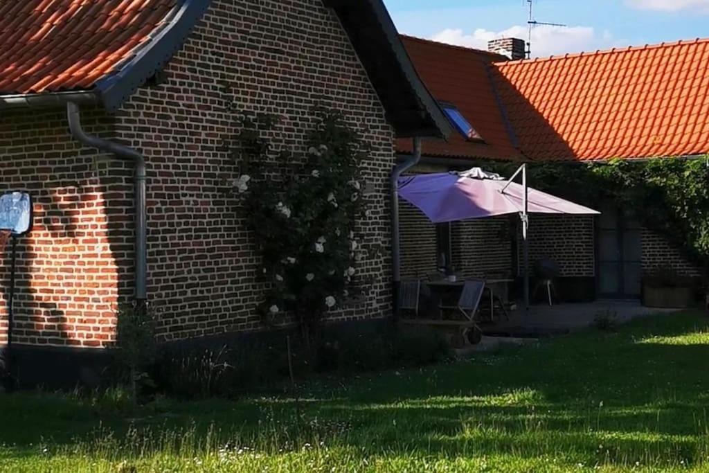 הוילה Sainghin-en-Mélantois Ferme De Caractere Avec Piscine Et Cheminee מראה חיצוני תמונה